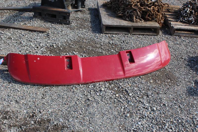 lot 80 image: Mac Truck Windshield Visor