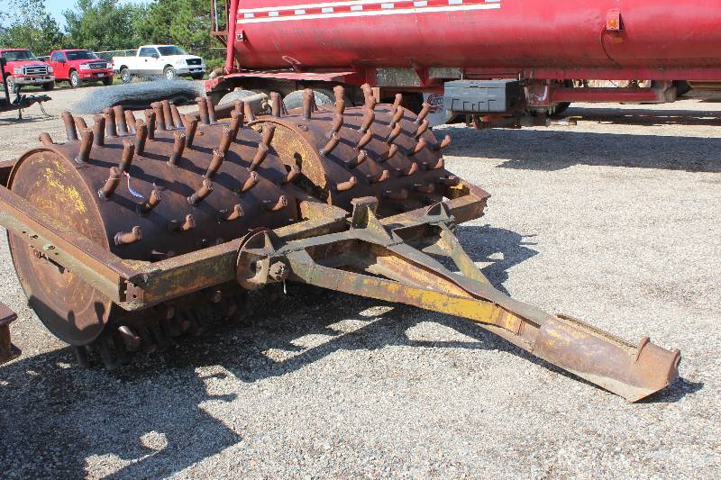 lot 66 image: All Tool Company Tow-behind Sheeps Foot Roller w Dual 48in. Drums