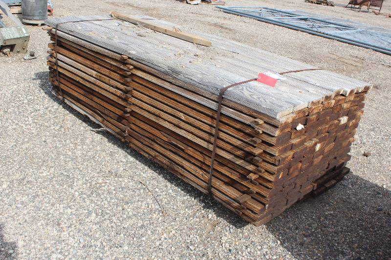 lot 94 image: Lot of (100) 2x6 Treated Boards