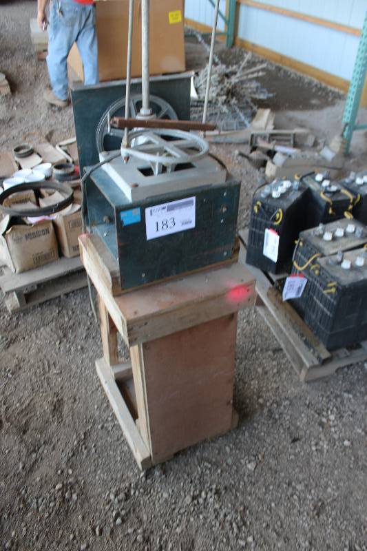 lot 183 image: Line Testing Supply Paint Shaker Machine