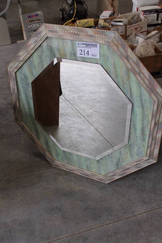 lot 214 image: Decorative Wall Mirror