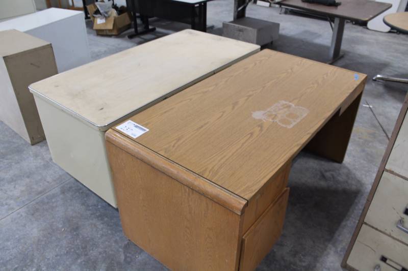 lot 237 image: Lot of (2) Office Desks