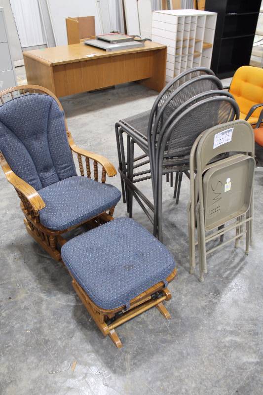 lot 225 image: Lot of (7) Chairs Includes 1-Rocking Chair w Ottoman, 2-Folding Chairs, 4-Metal Hightop Chairs