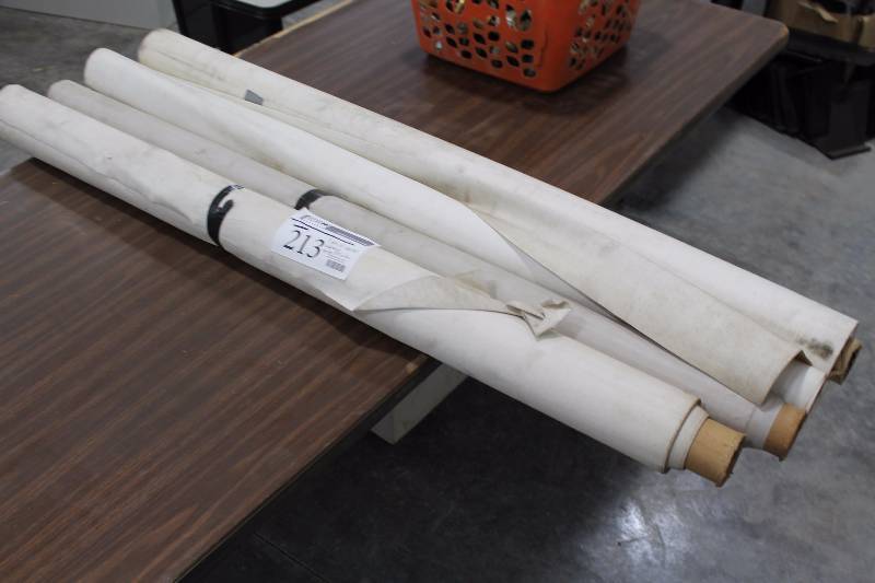 lot 213 image: Lot of (4) Rolls of Wallpaper
