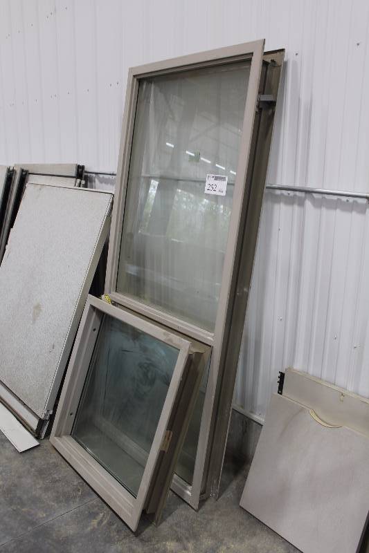 lot 252 image: Lot of (2) Windows