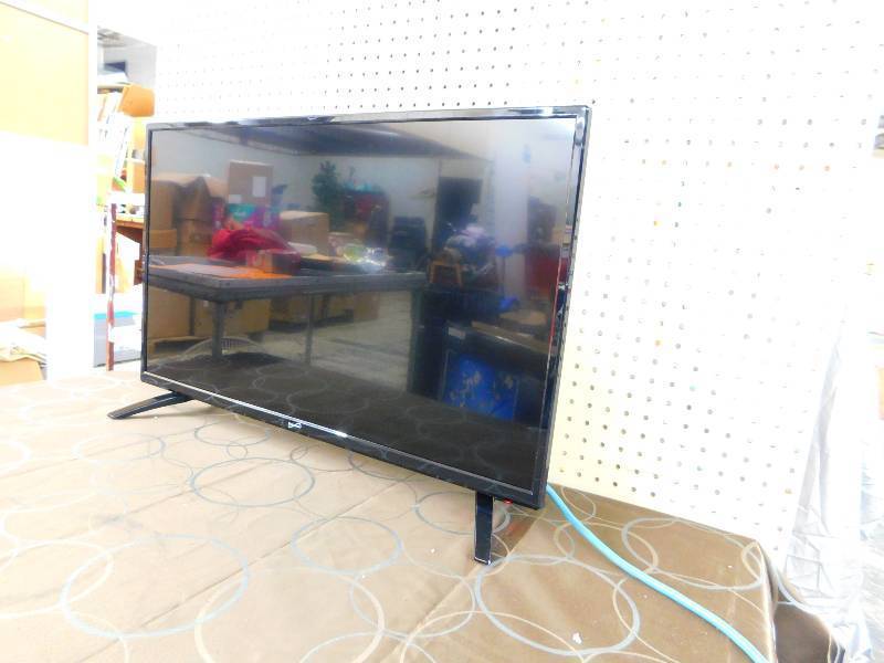 Supersonic 32 720P LED TV, NO REMOTE  MSRP $429.99