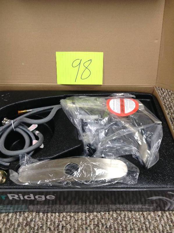 lot 98 image: never used Water Ridge Seaton 709491 Kitchen Pull Out Faucet in Brushed Nickel #2