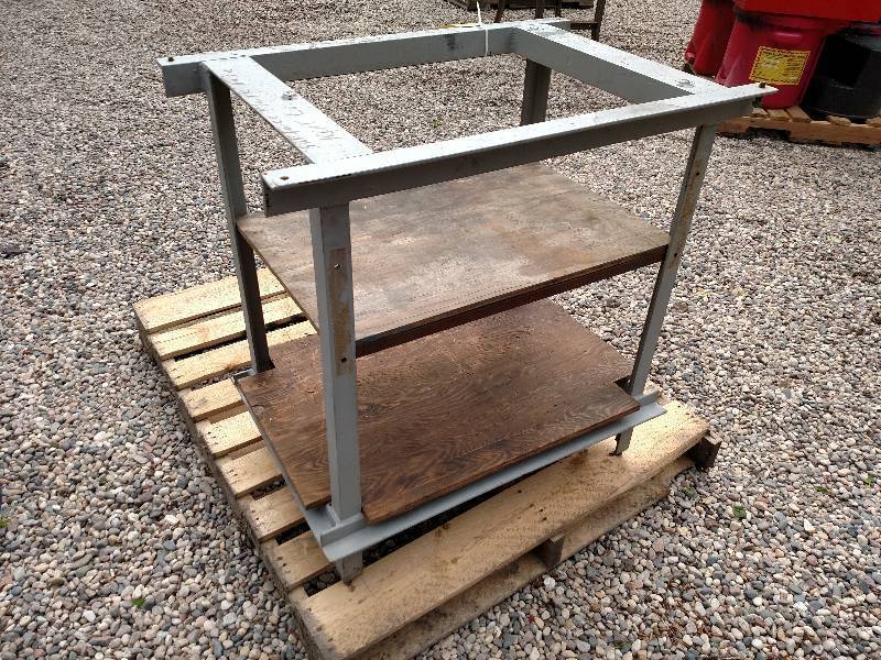 lot 192 image: Surface Plate Table For 36 x 24 Sur...