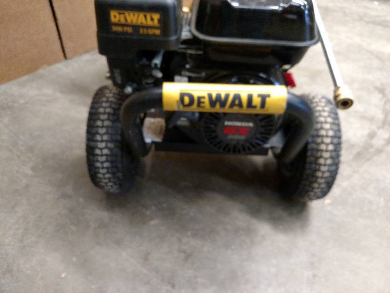 lot 11 image: Dewalt 3400 PSI Pressure Washer, Ho...