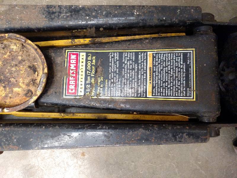 lot 34 image: Craftsman 3 12 Ton Floor Jack, Wor...