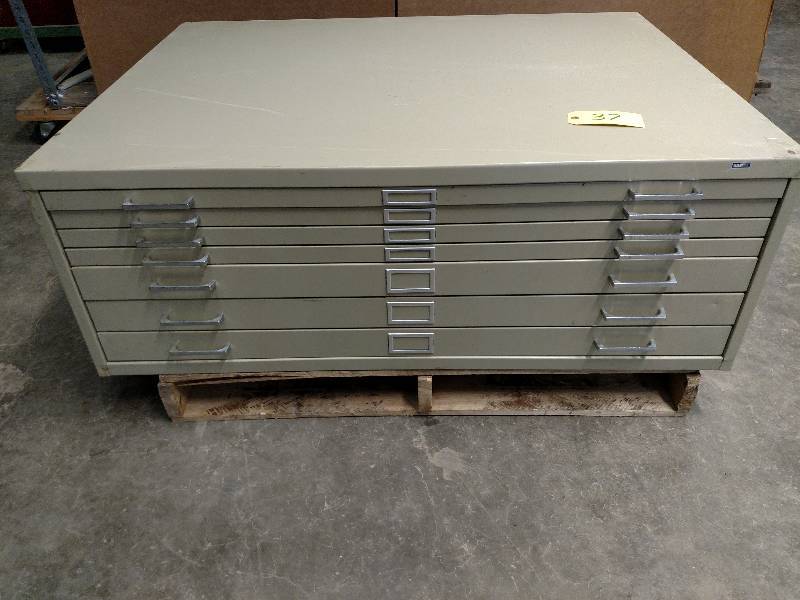 lot 37 image: Safco 7 Drawer Cabinet