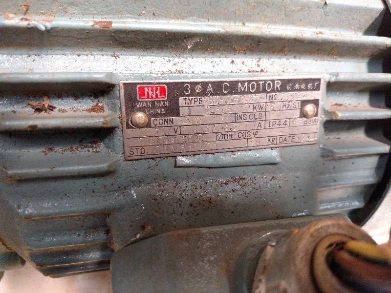 lot 64 image: JHL 3 hp Motor, 3 Phase with Switch...