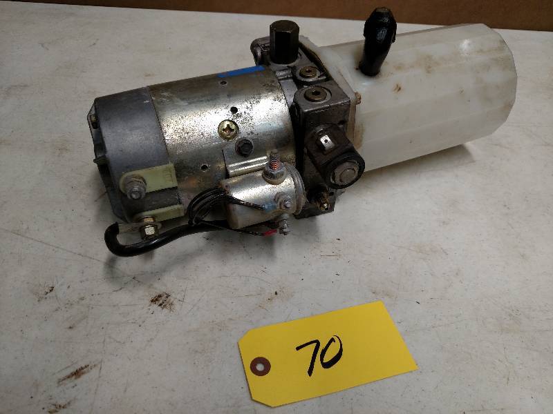 lot 70 image: Haldex 24 Volt Pump & Reservoir...