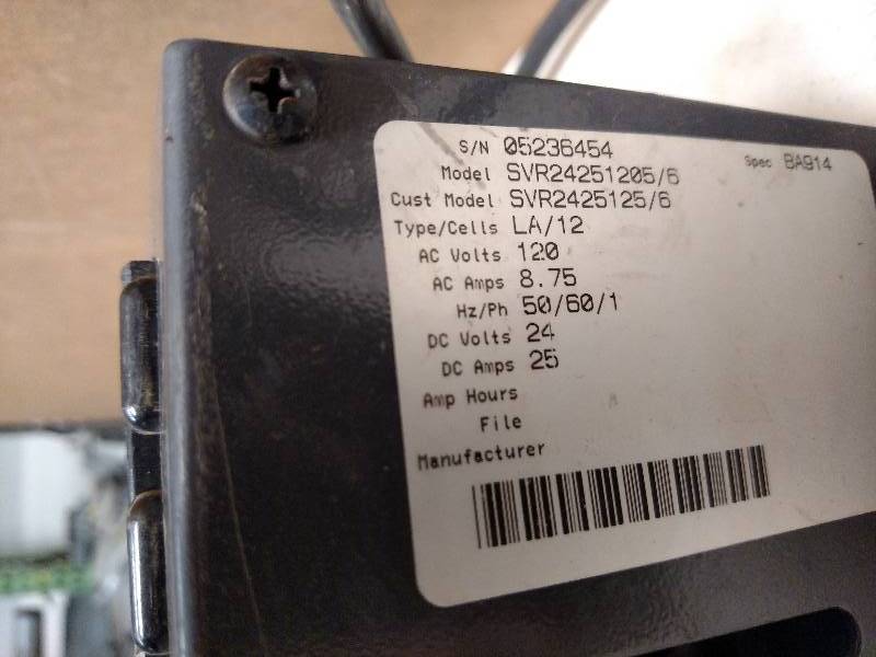 lot 72 image: Battery Charger, 24 Volt, Works...