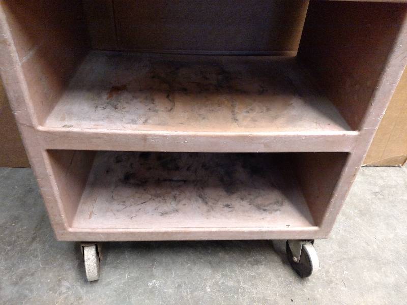 lot 224 image: Cambro Poly Cart, 30x18...