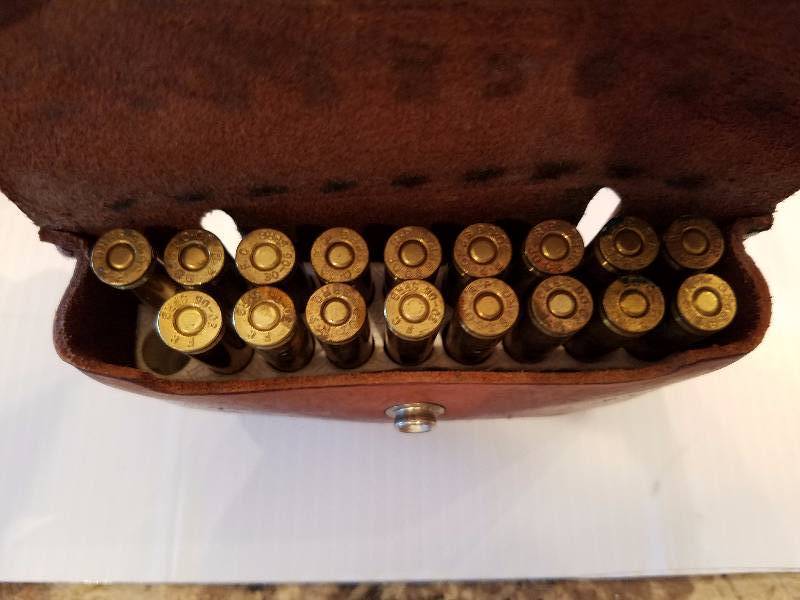 lot 26 image: Hunter...Leather,Belt, Bullet Holder (Full) of .30-06