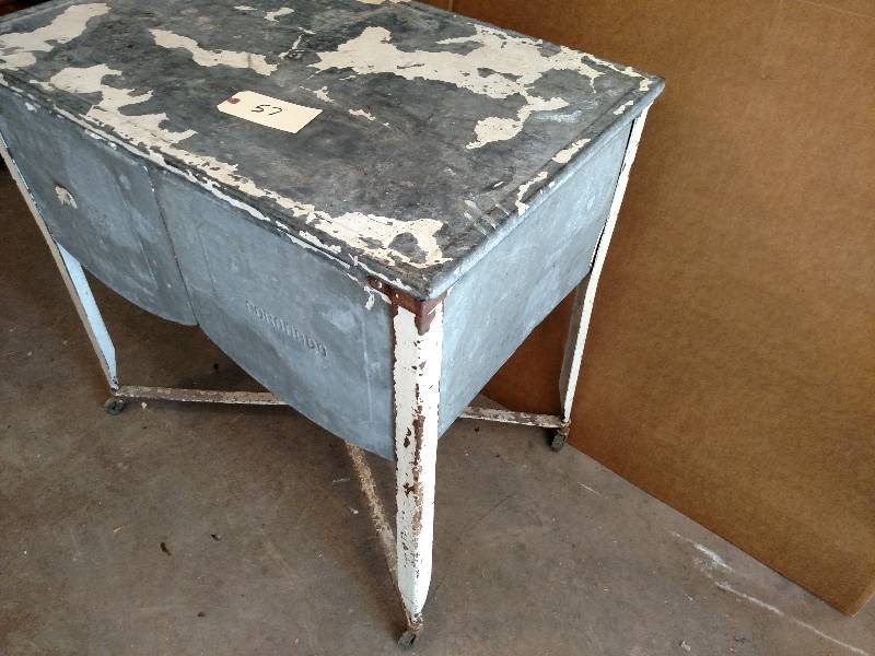 lot 57 image: Vintage Coranado Double Wash Basin,...