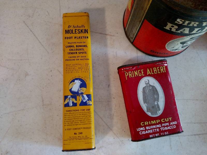 lot 72 image: Asstd Tins...
