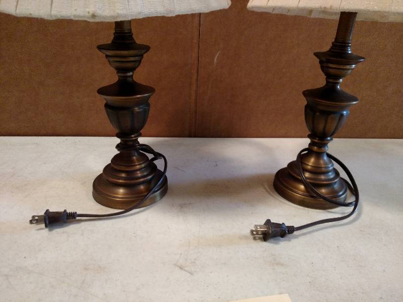 lot 164 image: (2) Brass Lamps, 16...
