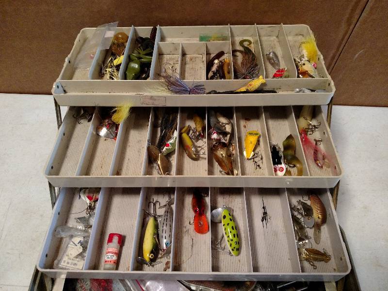 lot 189 image: Tacklebox with Asstd Tackle...
