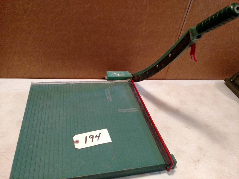 lot 194 image: Premier 18 Paper Cutter, Works...