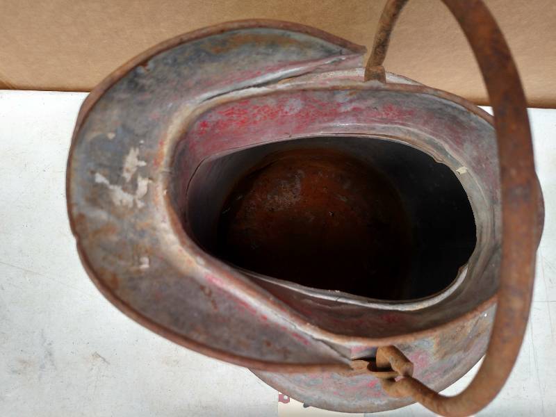 lot 220 image: Vintage 5 Gallon Gas Can...