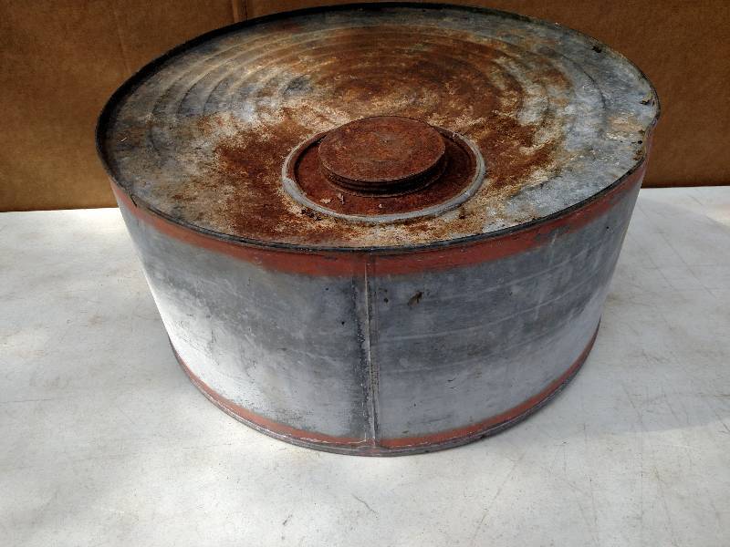 lot 224 image: Vintage Galvanized Fuel Tank 21x10...