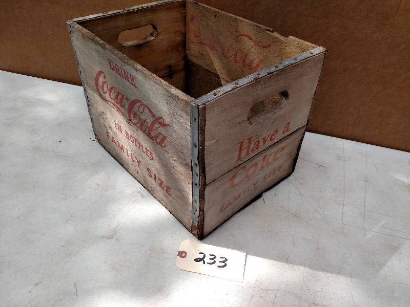 lot 233 image: 1963 Coke Crate...