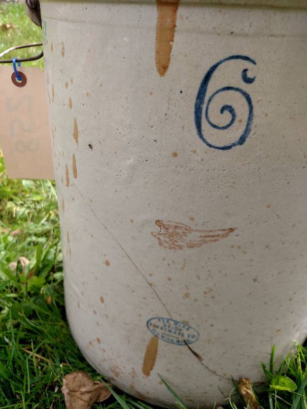 lot 258 image: Redwing 6 Gallon Crock...