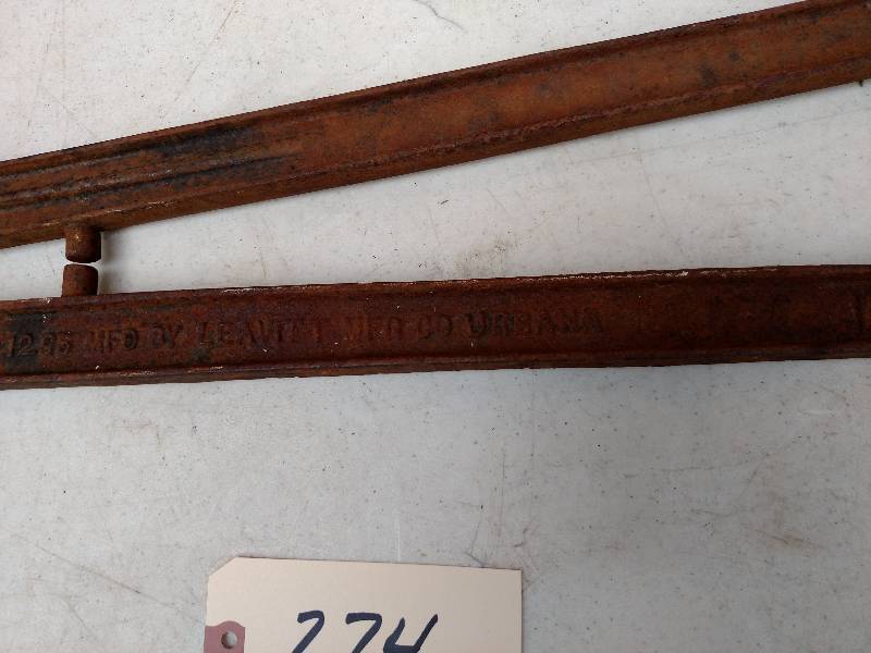 lot 274 image: Cattle Horn Shear...