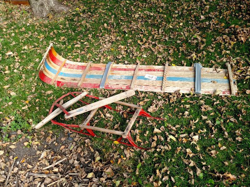 lot 304 image: Vintage Sled & Toboggan...