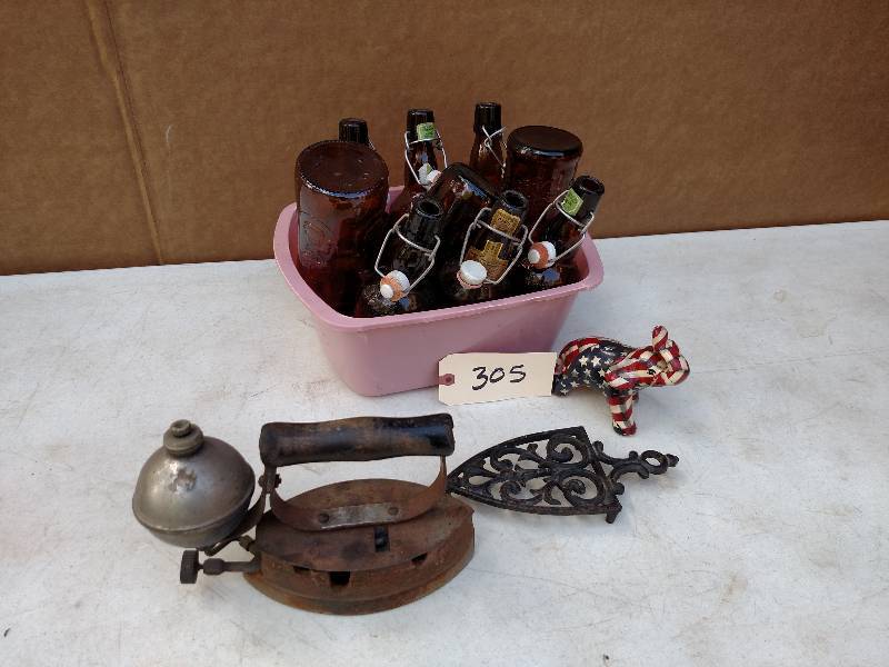 lot 305 image: Asstd Goodies by Roger #2...