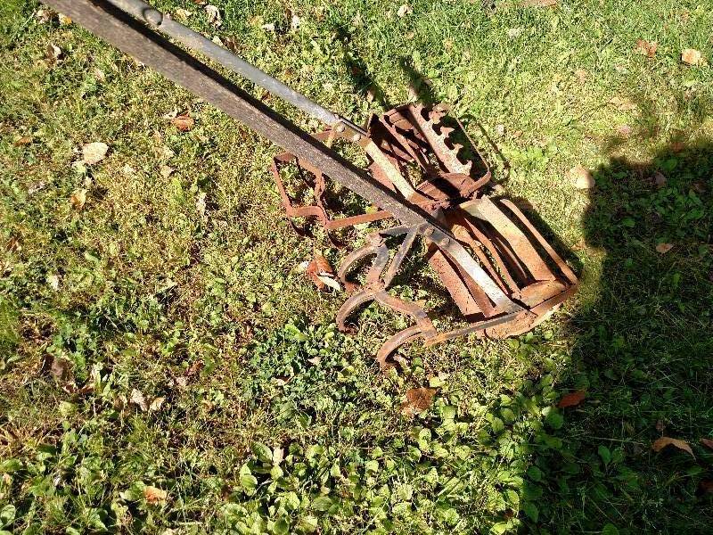 lot 325 image: (2) Vintage Cultivators...