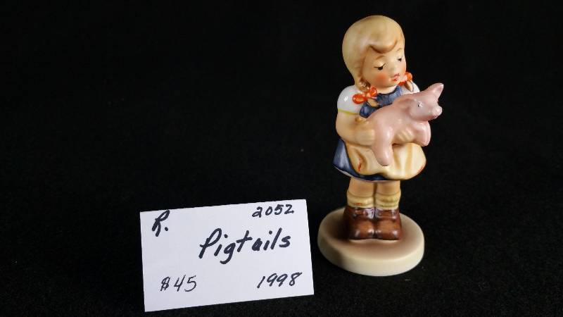 Hummel Pigtails #2052