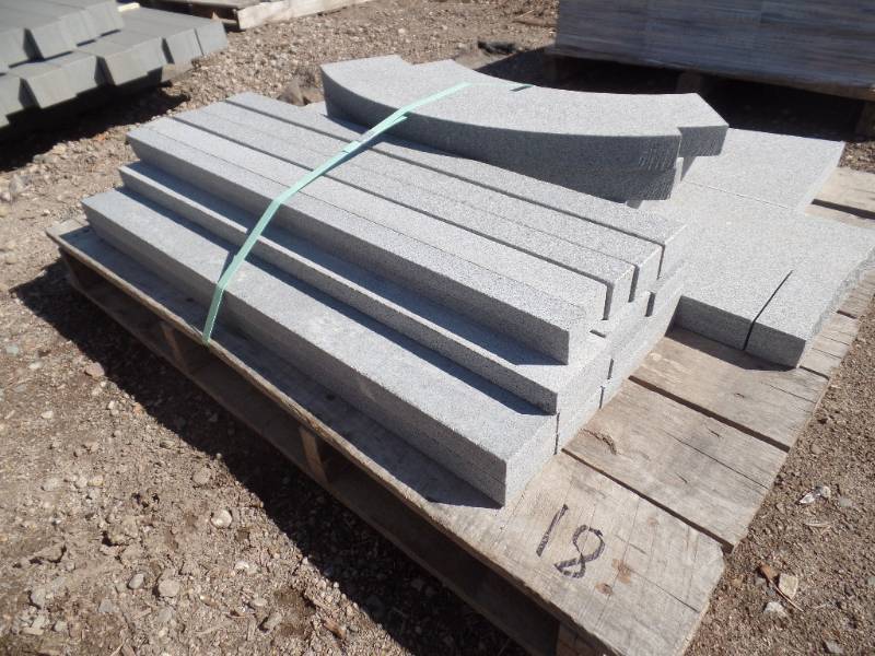 lot 18 image: GRANITE REMNANTS