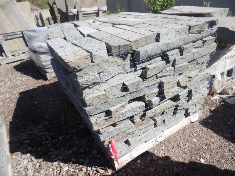 lot 46 image: BLUESTONE 2 Veneer, Full Color