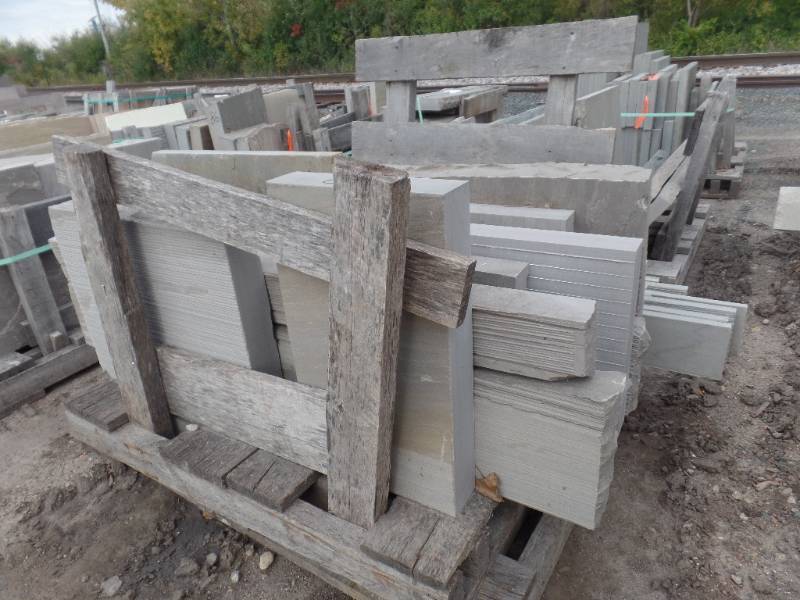 lot 82 image: Grey Sandstone Natural Cleft Pieces