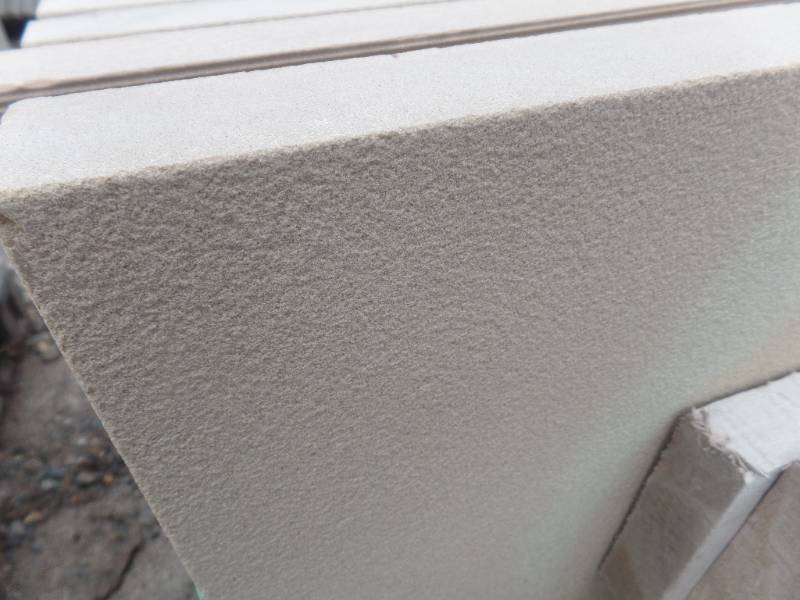 lot 90 image: Cortona Sandstone