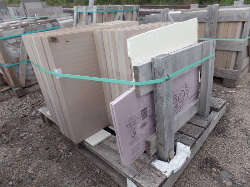 lot 91 image: Cortona Sandstone