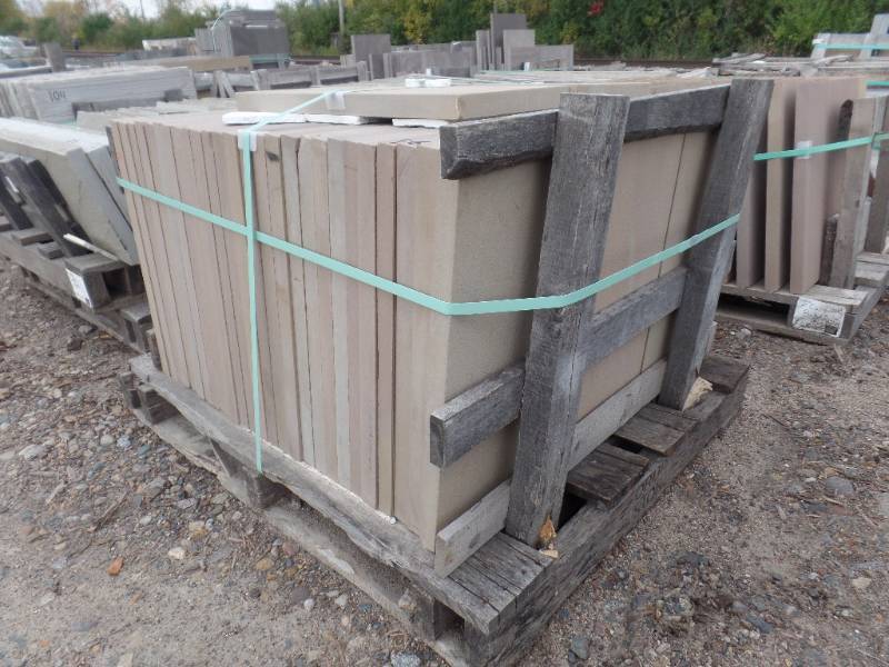 lot 96 image: Cortona Sandstone
