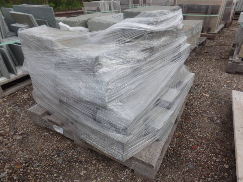 lot 120 image: Full Color BLUESTONE Wall Stone