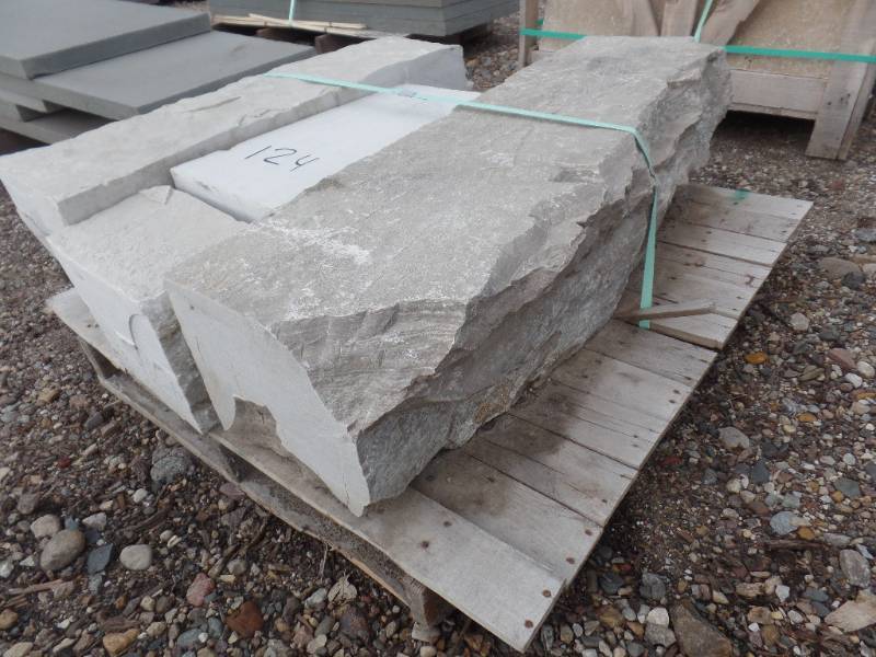 lot 124 image: Grey Limestone Outcropping Stone