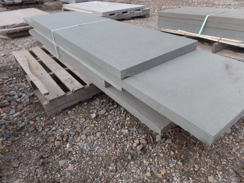 lot 129 image: BLUESTONE Thermal Slabs, 2