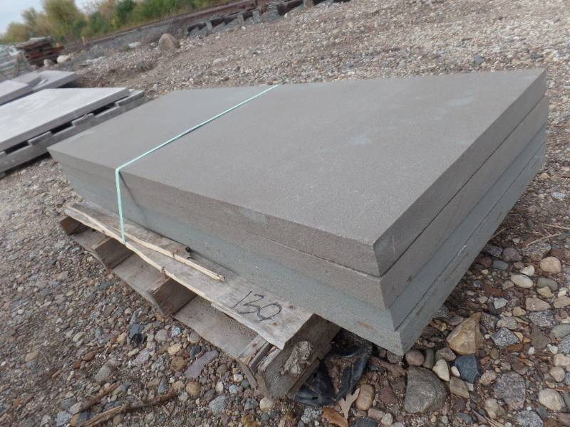 lot 130 image: BLUESTONE Thermal Slabs, 2