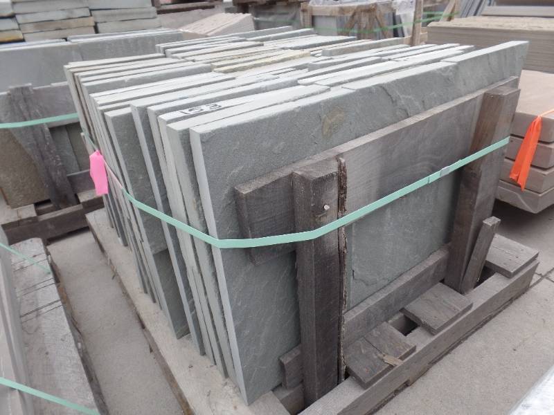 lot 153 image: BLUESTONE Patterned Paving