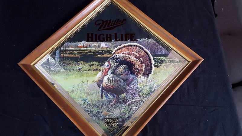 lot 19 image: Miller High Life Show Time Bar Mirror