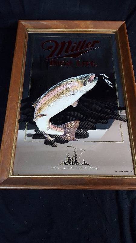 lot 25 image: Miller High Life Wildlife Series First Printing Bar Mirror