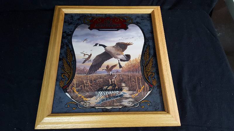 lot 36 image: Old Milwaukee Wildlife series 2 Bar Mirror