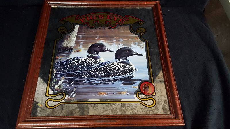 lot 40 image: Pigs Eye Pilsner Beer Bar Mirror