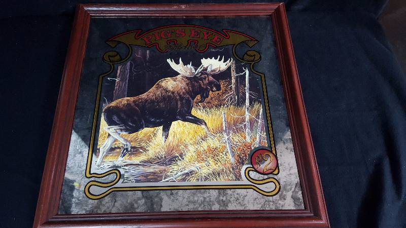lot 41 image: Pigs Eye Pilsner Beer Bar Mirror
